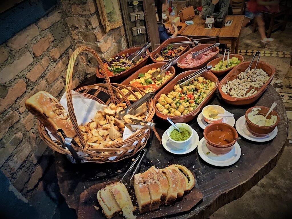 Café da manhã com buffet completo no Horto Florestal e Serra da Cantareira