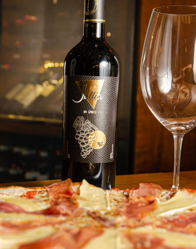 Pizzaria com carta de vinhos na zona norte de são paulo