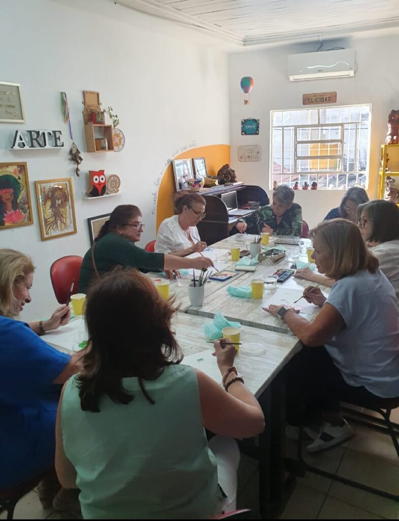 Ateliê da Milena Pagliacci oferece workshops artísticos para adultos e crianças na zon a norte de são paulo