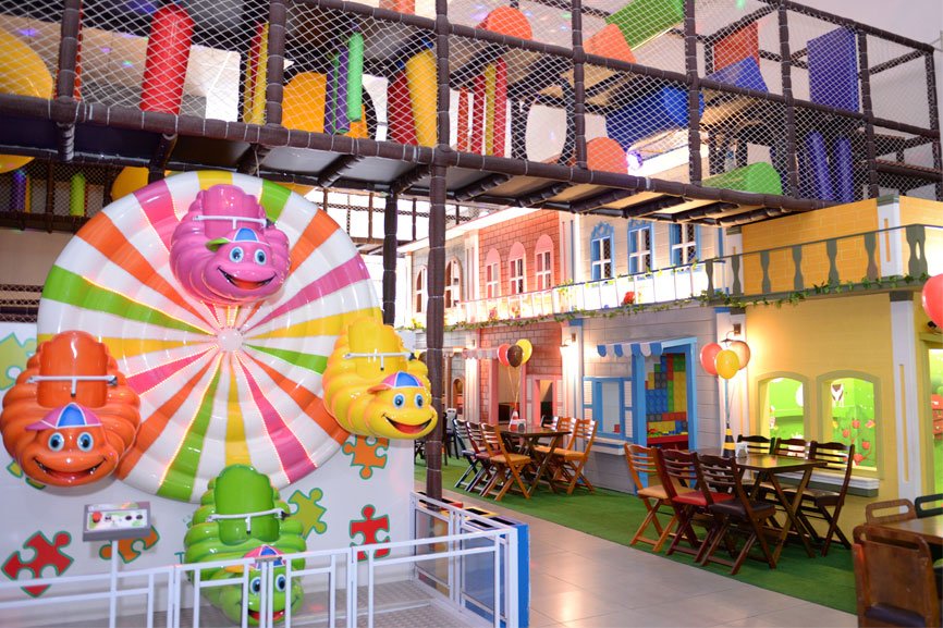 Buffet infantil com muitos brinquedos na zona norte de são paulo