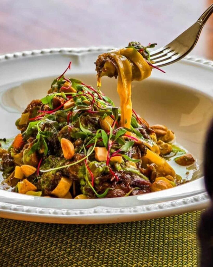 zona norte de são paulo tem restaurante giratório com culinária italiana 